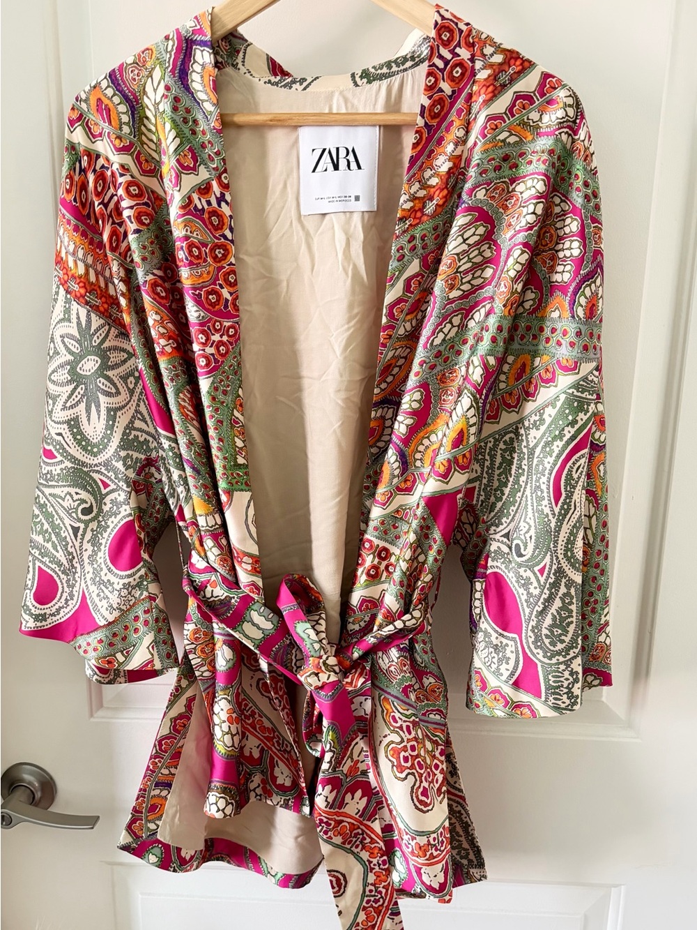ZARA Multicolor Paisley Robe — Pink, Green & Orange, Size M/L - Picture 4 of 4
